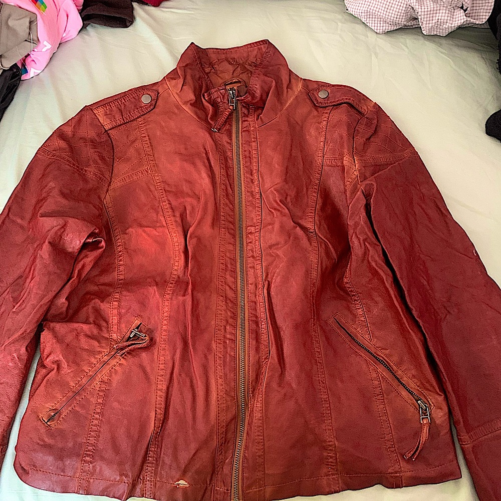 Sebby collection  pretty nice jacket the only issue is a little  ripped off